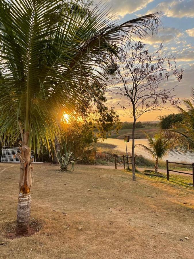 Aldeia Do Lago Caldas Novas Lindo Apt Com Cozinha Mobilia Nova Pode Levar Bebidas Na Area Das Piscinas Luaran gambar